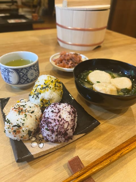Takayama: Onigiri and miso soup making at a buddhist temple - Your Hour at the Kuri: How the Cooking Lesson Unfolds