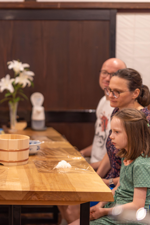 Takayama: Onigiri and miso soup making at a buddhist temple - Onigiri Making: Shaping the National Rice Ball