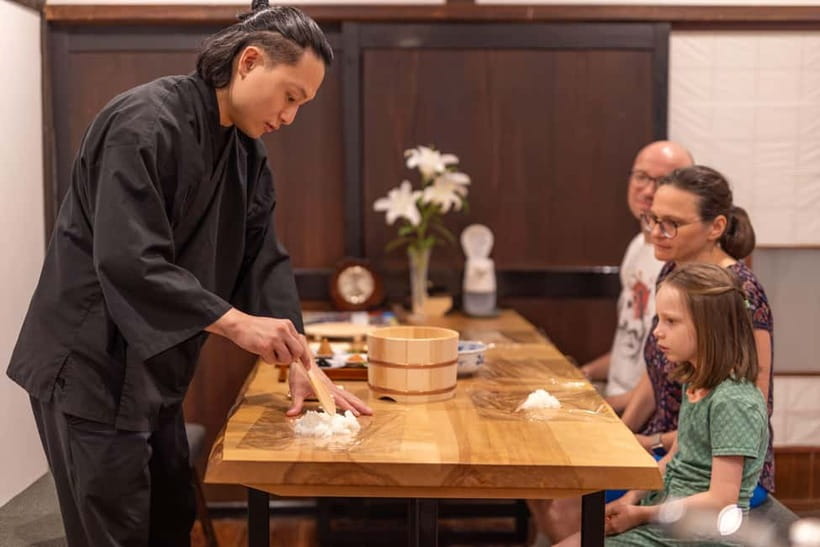Takayama: Onigiri and miso soup making at a buddhist temple - Finding the Right Entrance Near Takayama’s Two Gates
