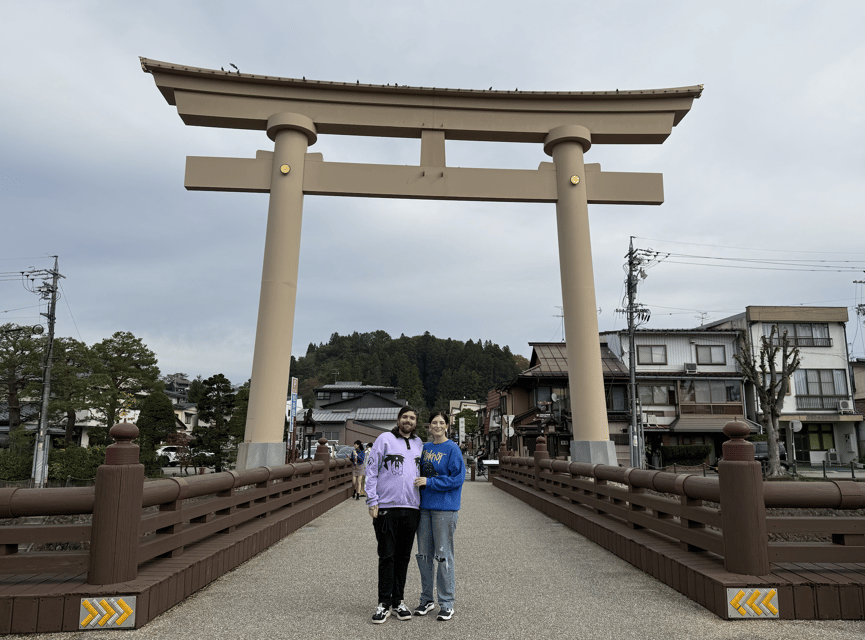 Takayama Private Custom Tour with Local Guide - Miyagawa Morning Market: snacks, souvenirs, and local rhythm