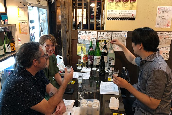 Tasting All Types of Sake with Sommelier - How you learn to read a sake label (and use it while traveling)
