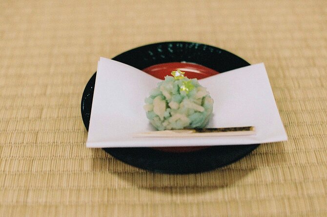 Tea ceremony by the tea master in Kyoto SHIUN AN - Comfort and seating reality: what to expect during tatami time