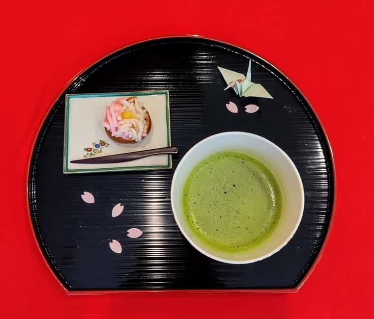Tea ceremony experience in Japanese-style room 60min - The sweet and bowl choices that make it feel personal