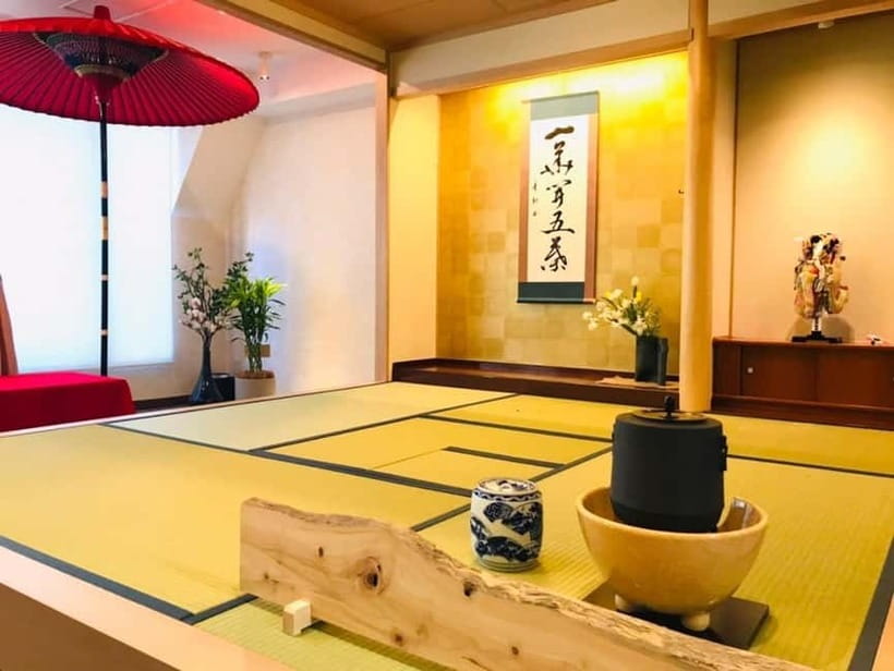 Tea ceremony experience in Japanese-style room 60min - Getting there near Tawaramachi or Asakusa (and the first rules)