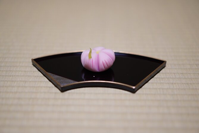 Tea Ceremony Workshop in Tokyo by the Experienced Instrucor - Sakura Tea Welcome, Then a Simple Chado Primer
