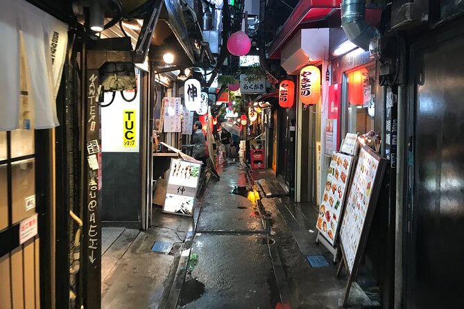 The Dark Side of Tokyo - Night Walking Tour Shinjuku Kabukicho - Stop 2: Shinjuku’s biggest night-life area, where rules matter