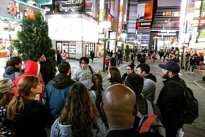 The Dark Side of Tokyo - Night Walking Tour Shinjuku Kabukicho - Stop 4: The narrow bar district, small doors, big atmosphere