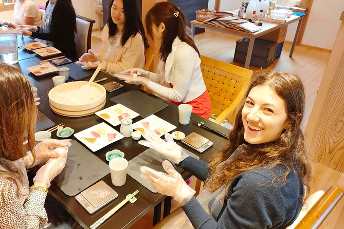 The Original Small-Group Sushi Making Class in Kyoto - Maki rolling: how to get clean edges and solid structure
