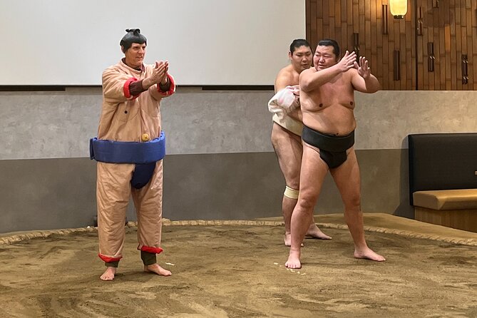 the SUMO show with Dinner - Retired Wrestlers Up Close, Plus Costume Time