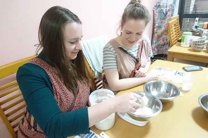 Three Types of Ramen Cooking Class in Osaka - Instructors, Group Size, and English-Friendly Clarity