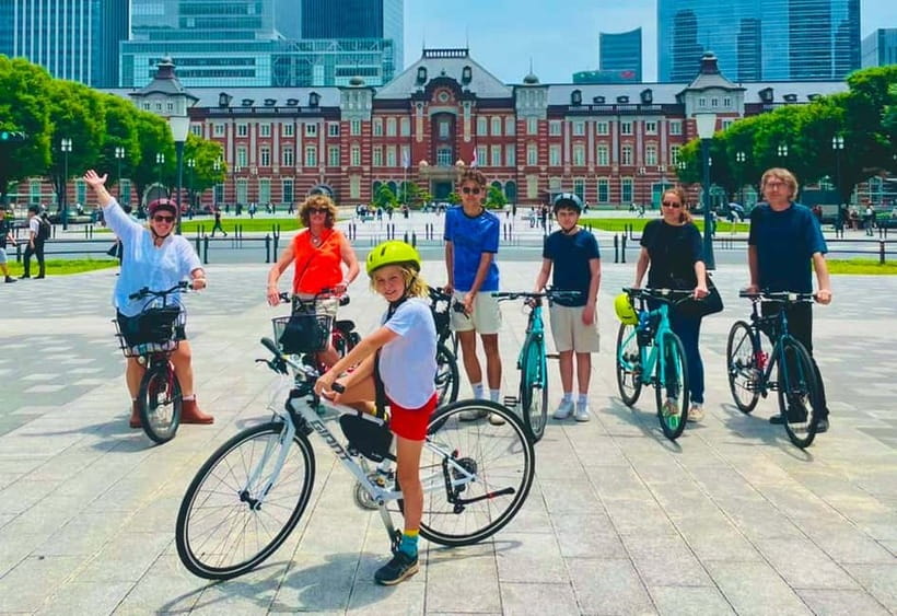 Tokyo: 3-Hour Bike or E-Bike City Highlights Tour - Imperial Palace area and Tokyo Station photos, classic and efficient