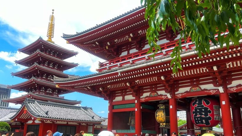 Tokyo: Asakusa and Tokyo’s Oldest Temple Senso-ji Tour - Senso-ji and Asakusa: Why This 2-Hour Walk Feels Like More