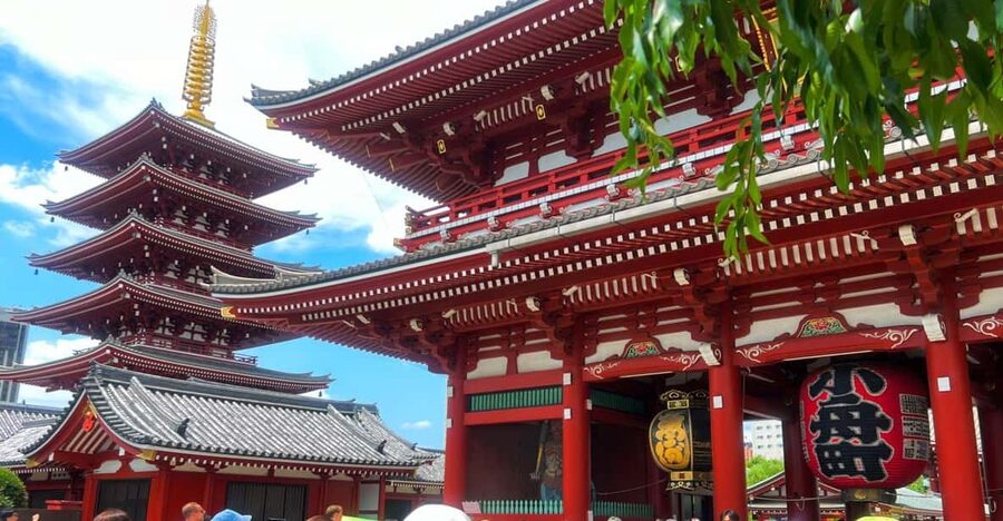 Tokyo: Asakusa and Tokyo’s Oldest Temple Senso-ji Tour - Kaminarimon Gate: The Big Landmark Moment, With Context