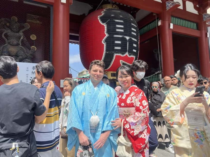 Tokyo: Asakusa and Tokyo’s Oldest Temple Senso-ji Tour - Nakamise Shopping Street: Sweets, Souvenirs, and a Better Shopping Strategy