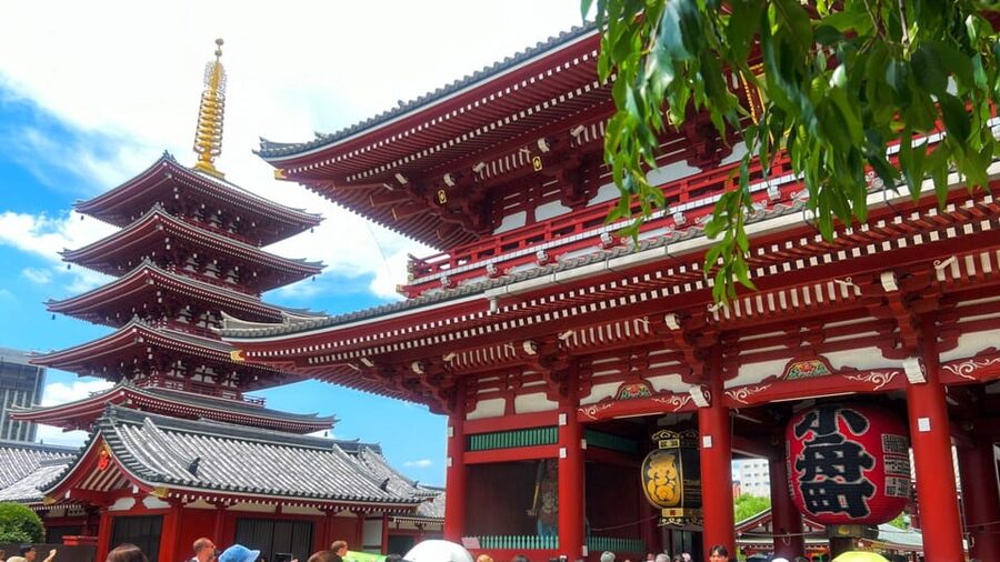 Tokyo: Asakusa and Tokyo’s Oldest Temple Senso-ji Tour - Where You Meet at Starbucks, and How Not to Get Stressed