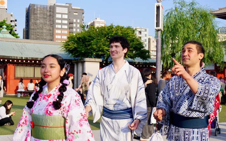 Tokyo: Asakusa Kimono Rental Experience - The Walk Through Asakusa and Your Sensoji Temple Visit