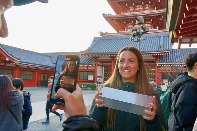 Tokyo Asakusa Temple & Shrine Walking Tour with Local Guide - Kaminarimon and the 700kg lantern meaning