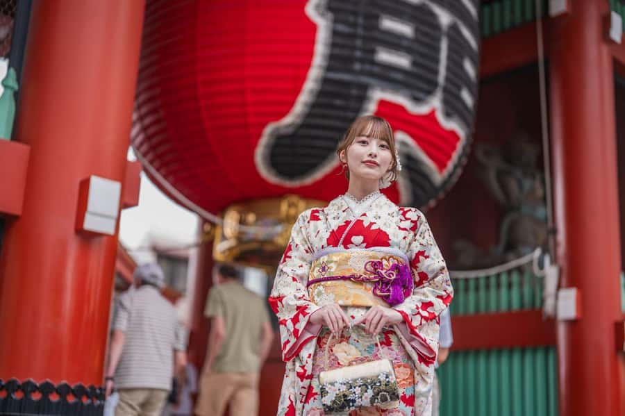 Tokyo Asakusa: Traditional Kimono Rental Experience at Wargo - Key points at a glance
