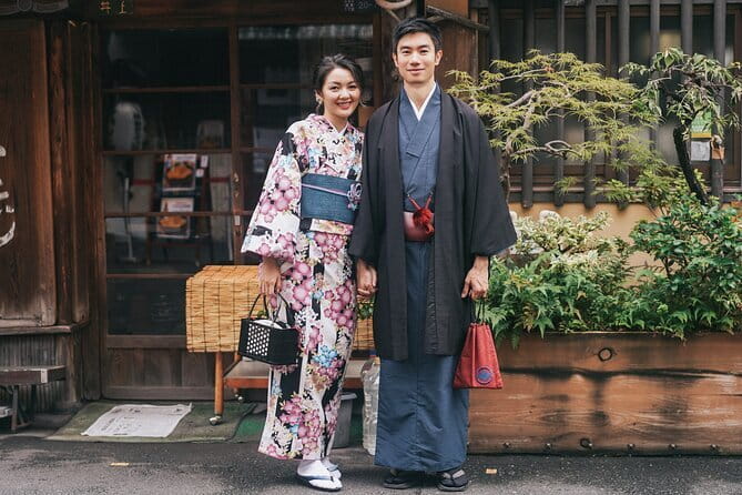 Tokyo Authentic Kimono Rental in Asakusa with Photography Option - Asakusa is the Perfect Backdrop for an Authentic Kimono