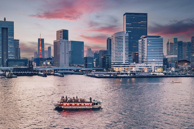 Tokyo Bay Yakatabune Dinner/Day Cruise with Japan Show and Drinks - Rainbow Bridge, Odaiba Statue of Liberty, Fuji TV, and Tokyo Tower