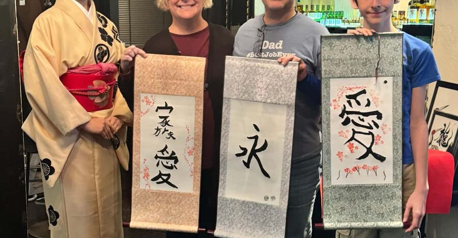 Tokyo: Calligraphy on Kanji Fan & Scroll with Drink - Key Things That Make This Workshop Worth It