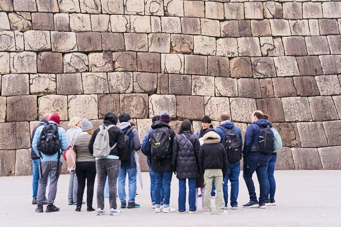 Tokyo Castle & Imperial PalaceーShogun Walking Tour - Tokyo Imperial Palace grounds: walking through the living center of a 2,600-year system