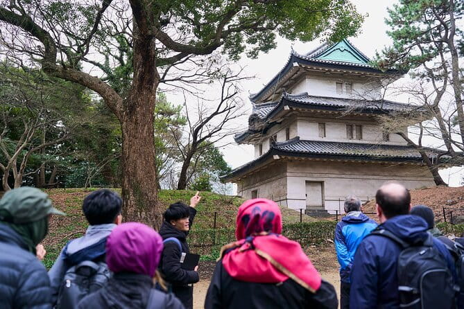 Tokyo Castle & Imperial PalaceーShogun Walking Tour - Before you go: security check, weather, and what to carry