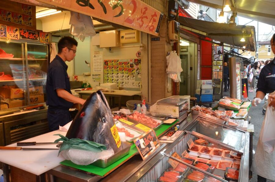 Tokyo: Classic Tsukiji Food Tour - Who should book this tour, and who might want a different option