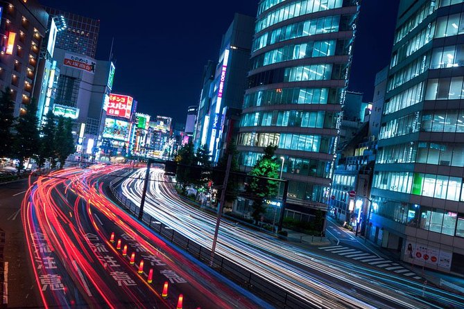 Tokyo Cyberpunk Street Photo Tour - How the Pro Instructor Changes the Night Results (Cameras and Phones)