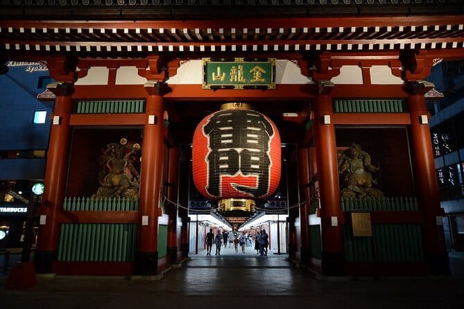 Tokyo Day Tour in Mt. Fuji, Lake Ashi Cruise and Owakudani Cable - Yamanakako Swan Lake and Oshino Hakkai, Two Classic Stops for Different Reasons