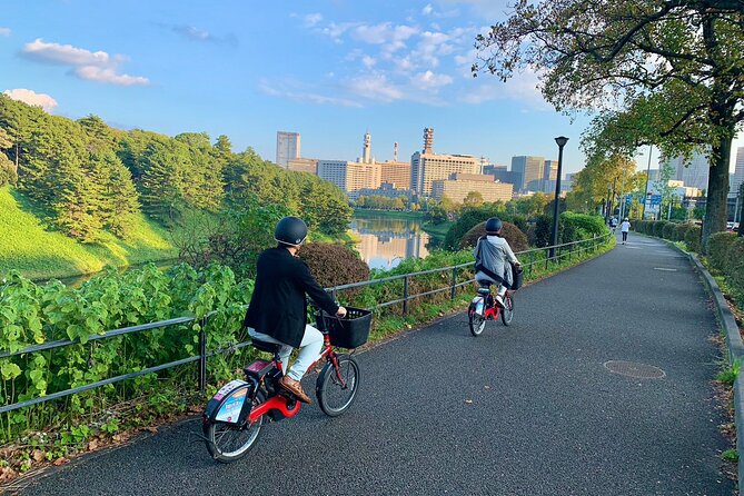 Tokyo Deep Inside Cycle Tour～3 Hours E Bike Tour around Tokyo - Hijiribashi Bridge and student town perspective near Ochanomizu