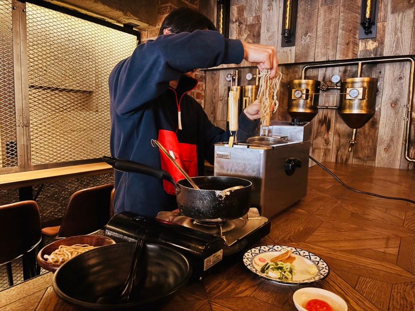 Tokyo: Easy Ramen Cooking Experience in Kabukicho, Shinjuku - Timing and the Kabukicho logistics you should plan for