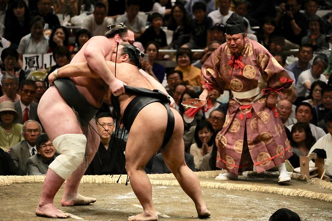 Tokyo: Grand Sumo May Tournament - Key moments that make this sumo day work
