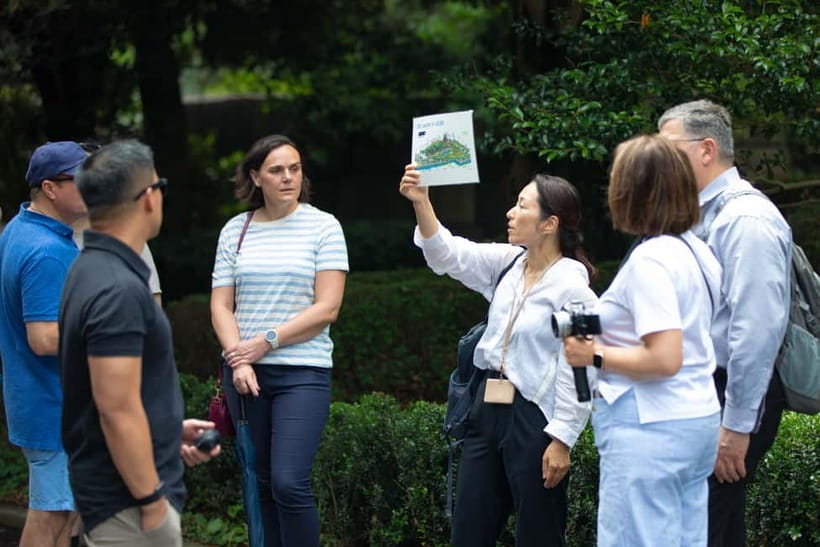 Tokyo: Imperial Palace East Gardens Walking Tour - Ninomaru Garden: Traditional Design Made for Quiet Attention