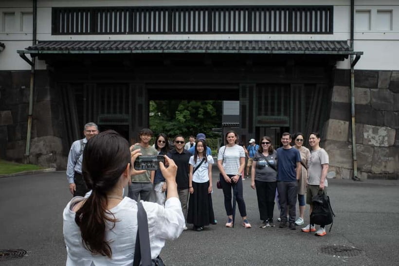 Tokyo: Imperial Palace East Gardens Walking Tour - Honmaru Area Remnants: How Defenses Shaped the Grounds