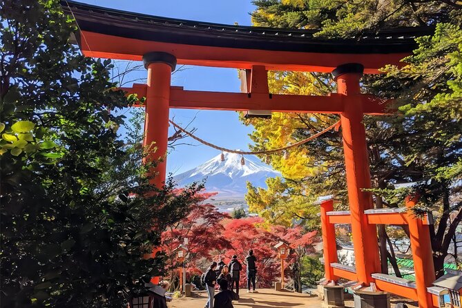 Tokyo: Instagram-Worthy Mt Fuji & Lake Kawaguchiko Day Trip - Stop 6: Maple Corridor in Autumn, Fuji Above Red Leaves