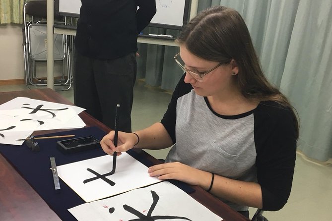 Tokyo Japanese Calligraphy Experience with a Master Artist - Price and value: why this costs $92.24 and what you get