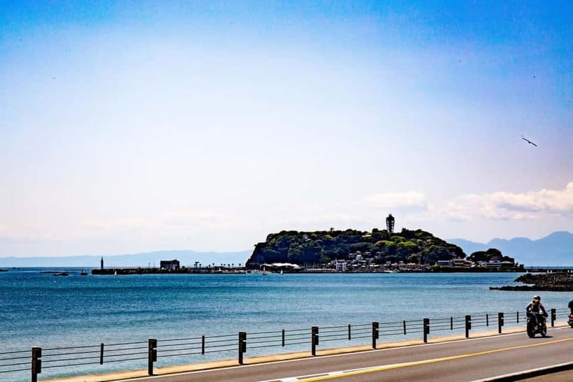 Tokyo: Kamakura & Enoshima Day Trip including Temple Tickets - Kamakura and Enoshima, a fast trip to Japan’s “old meets coastal”