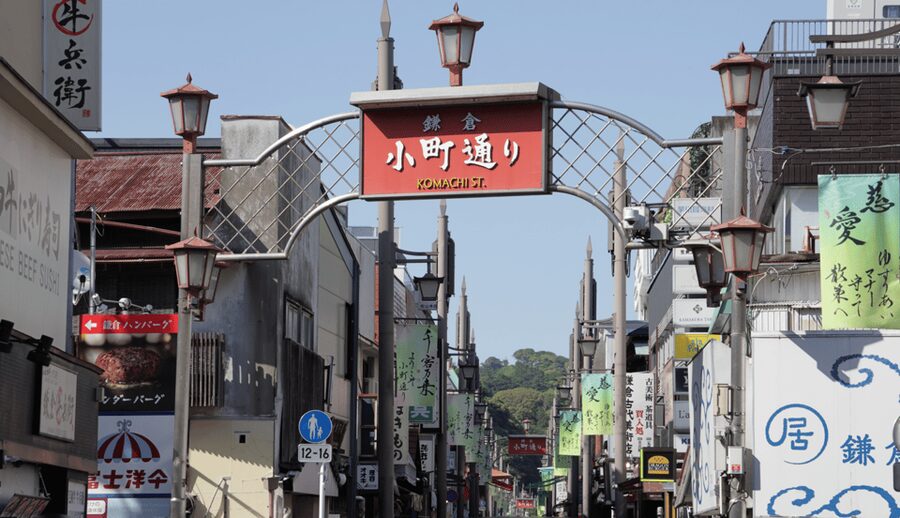 Tokyo: Kamakura & Enoshima Day Trip including Temple Tickets - Iwaya Caves and Benzaiten Shopping Street: the “linger zone” you should plan for