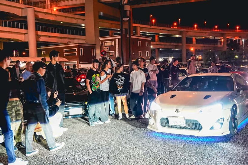 Tokyo: Legendary JDM CAR Daikoku Underground Meetup - Tokyo Tower photo stop: short timing, big payoff