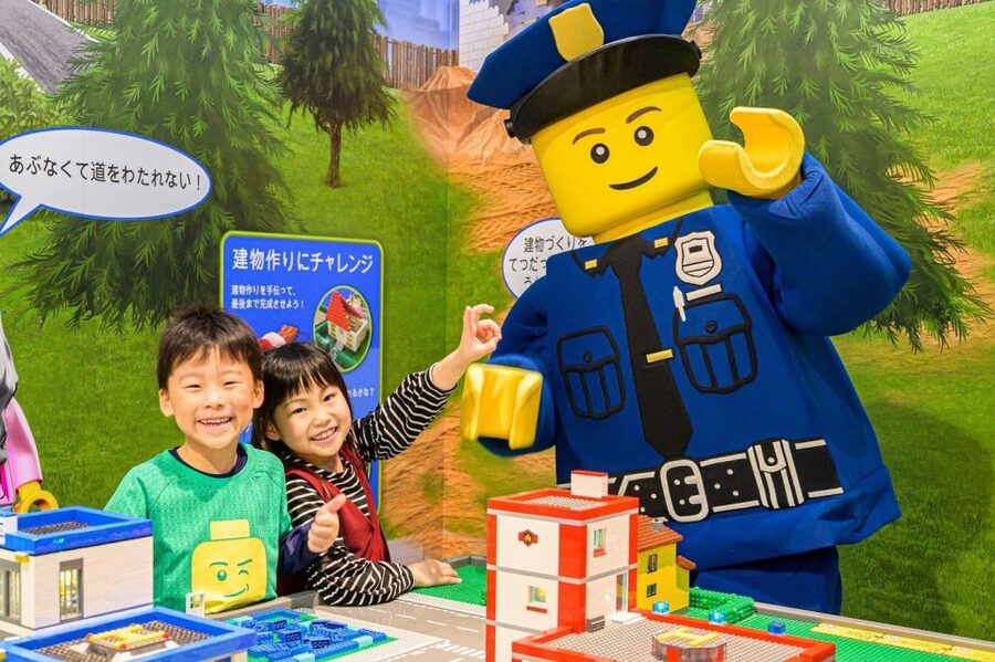 Tokyo: Legoland Discovery Center Admission Ticket - Operating hours and last admission: don’t cut it close