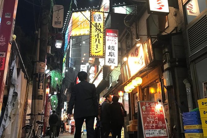 Tokyo life after 5 - Foods & Drinks - Shinjuku Golden Gai: the bar district built from time-period details