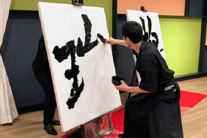 Tokyo Manga Drawing Experience Pro Artist Workshop & MangaHistory - Getting Ready: What to Bring (and What You Can Skip)