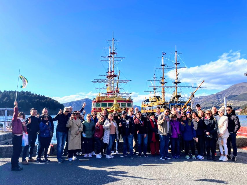 Tokyo: Mt. Fuji 5th Station & Hakone Cruise 1-Day Bus Tour - The lunch stop and the garden walk with a Fuji view