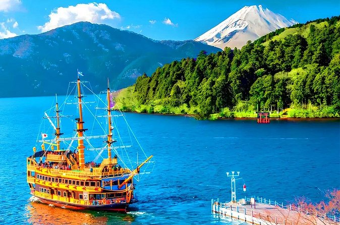 Tokyo: Mt. Fuji Cruise & Hakone Ropeway Day Trip by Bus - Moto-Hakone Port lunch time, and how to use the shore break