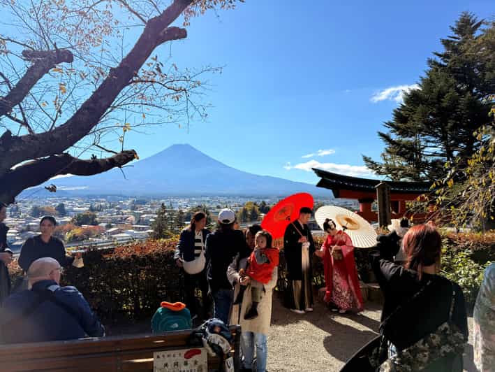 Tokyo:Mt Fuji & Hakone Day Tour with English Speaking Driver - The long drive rhythm: what 10 hours feels like