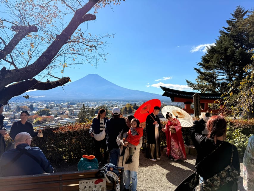 Tokyo:Mt Fuji & Hakone Day Tour with English Speaking Driver - Oshino Hakkai and Saiko Lake: Fuji reflections and simple walks