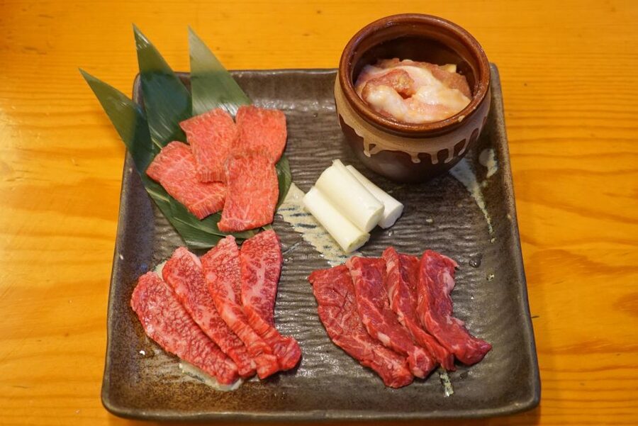 Tokyo: Night Foodie Tour in Shinjuku - Golden Gai Finish: Snack Bar, Dessert, and Small-Place Tokyo Vibes