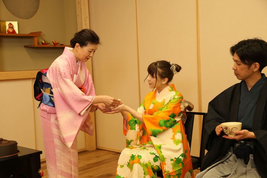 Tokyo: Practicing Zen with a Japanese Tea Ceremony - Comfort and Practical Rules: Sitting, Sound, and Being Able to Participate