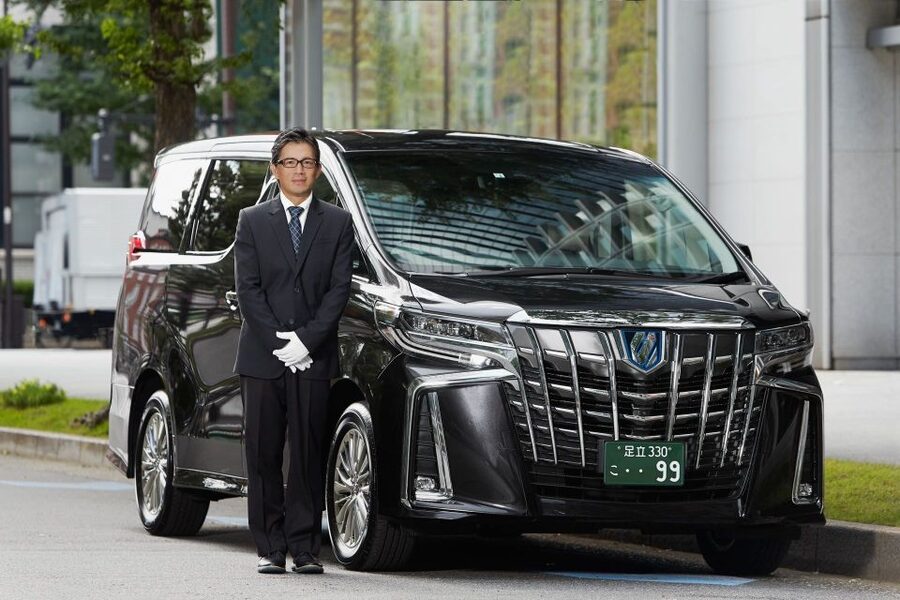 Tokyo: Private Customizable Tour with Transfer - Luxury van comfort and driver skills that actually change your day